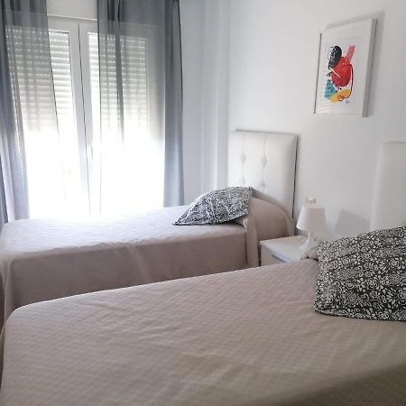 Agradable Casa Adosada Con Piscina Zahara de los Atunes Eksteriør bilde