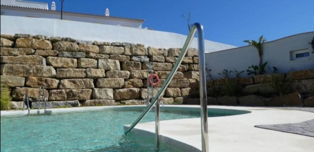 Agradable Casa Adosada Con Piscina Zahara de los Atunes Eksteriør bilde