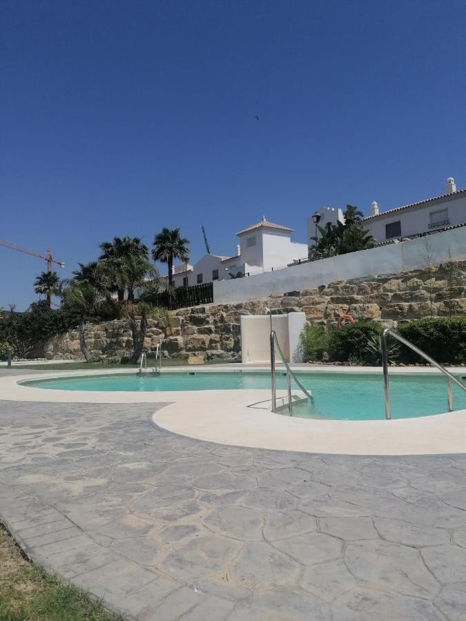 Agradable Casa Adosada Con Piscina Zahara de los Atunes Eksteriør bilde